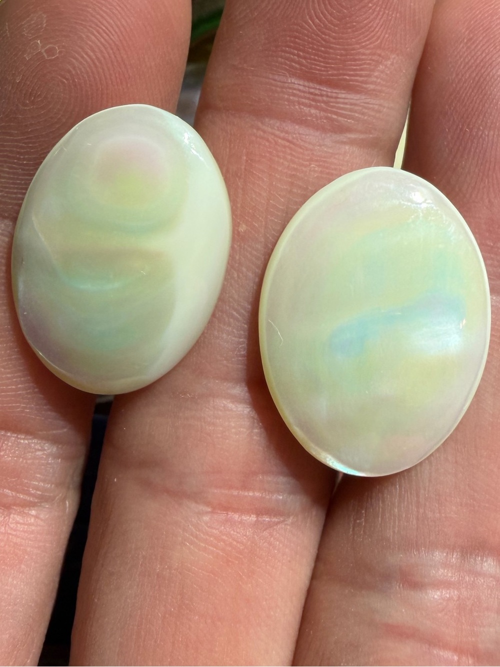 Vintage Sterling Silver iridescent Mother of Pearl Oval Earrings